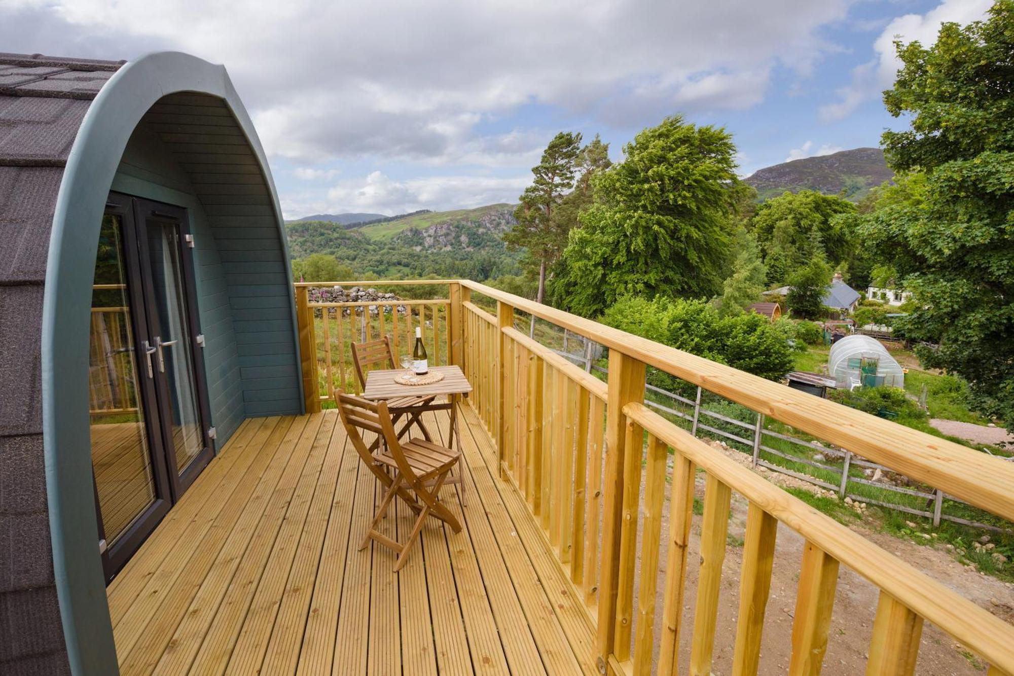 Spectacular Mountain View Ecopod Villa Newtonmore Exterior foto